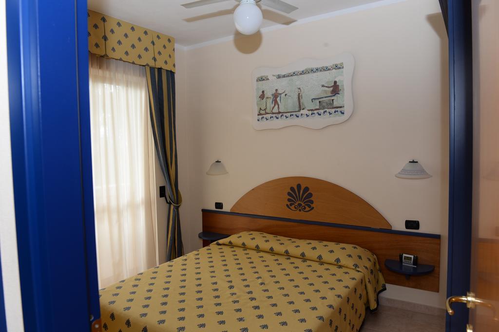 Casa Vacanze Oasi Felicita โนวา ซิริ มาริน่า ภายนอก รูปภาพ